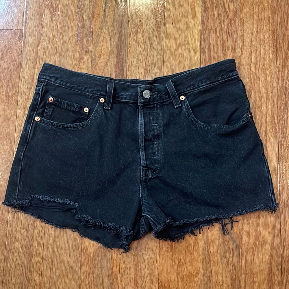 Levi’s 501 Black Women’s Shorts Cut Offs Raw Hem ButtonFly Size Tag 31